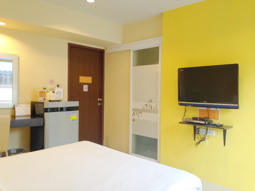 Yellow Room Style