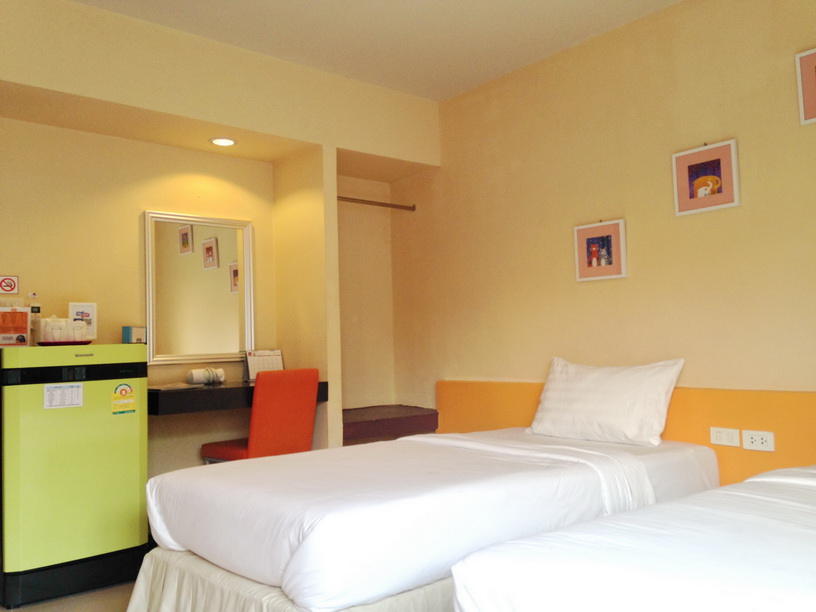 Orange Room Style